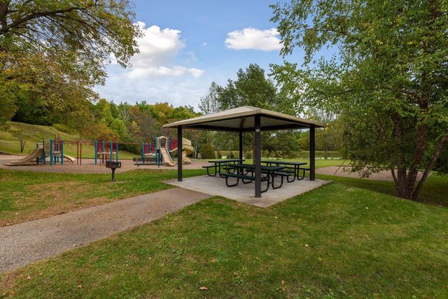 5845 Ridge Road, Shorewood, MN 55331