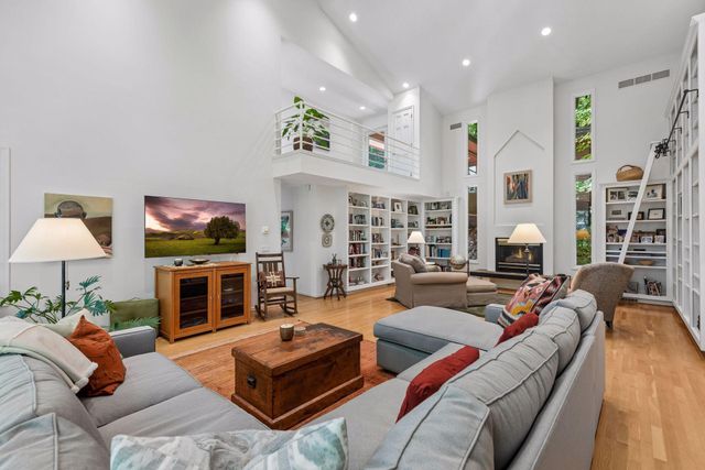 5845 Ridge Road, Shorewood, MN 55331