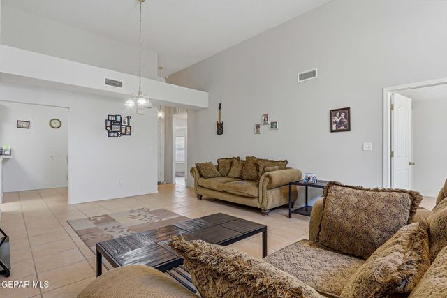 3320 Tierra Nevada Drive, El Paso, TX 79938