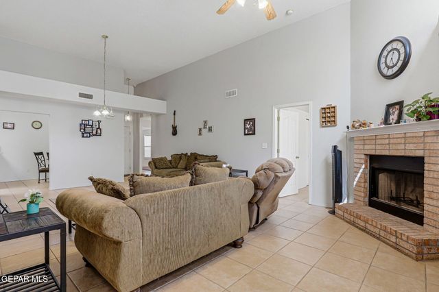 3320 Tierra Nevada Drive, El Paso, TX 79938