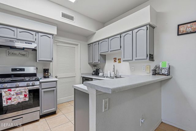 3320 Tierra Nevada Drive, El Paso, TX 79938