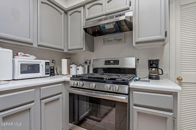 3320 Tierra Nevada Drive, El Paso, TX 79938