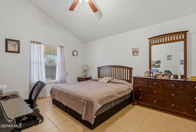 3320 Tierra Nevada Drive, El Paso, TX 79938