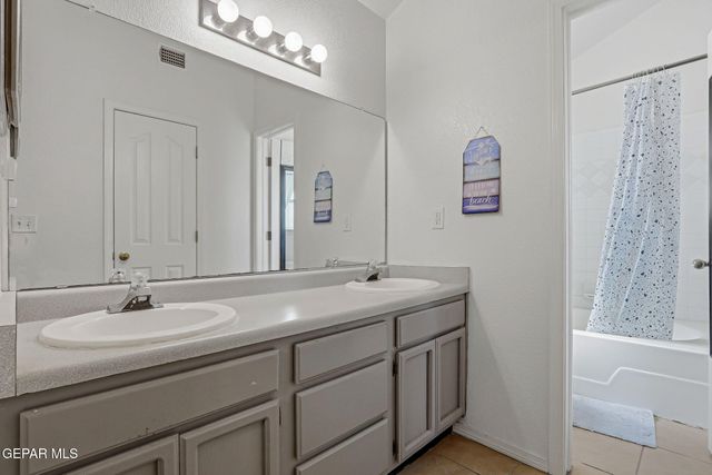 3320 Tierra Nevada Drive, El Paso, TX 79938