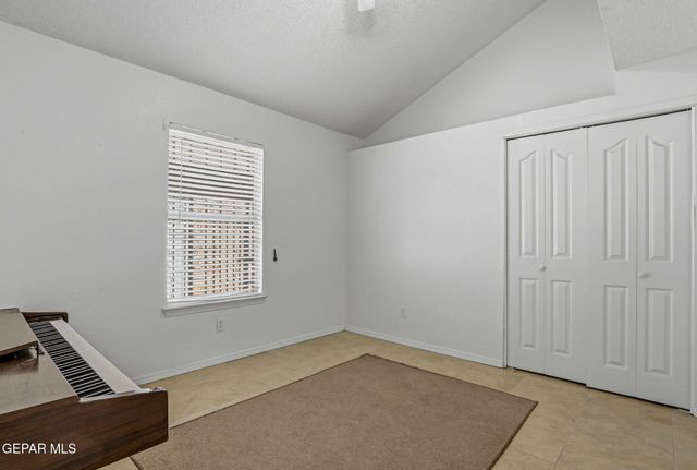 3320 Tierra Nevada Drive, El Paso, TX 79938