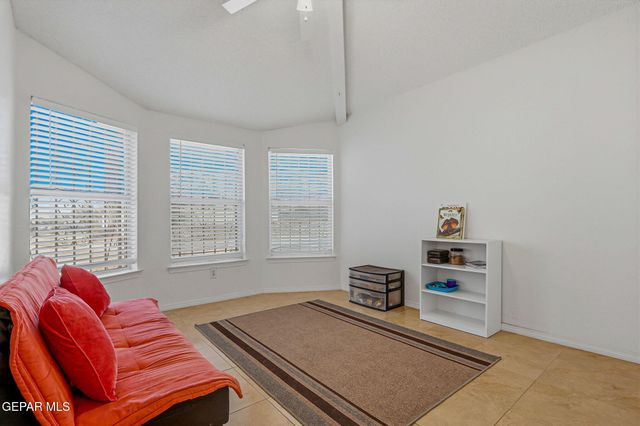 3320 Tierra Nevada Drive, El Paso, TX 79938