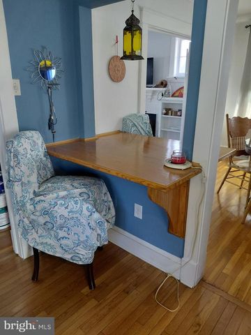 8 W 11TH ST, Front Royal, VA 22630