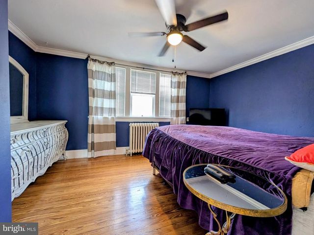 8 W 11TH ST, Front Royal, VA 22630