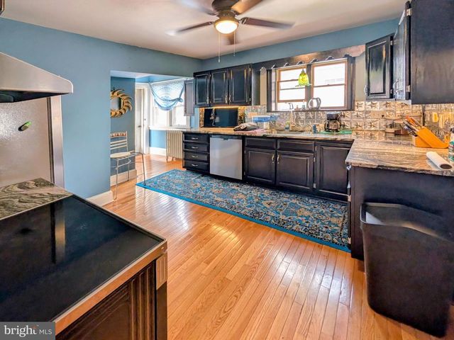 8 W 11TH ST, Front Royal, VA 22630