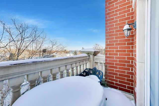 620 Homewood Avenue 405, Highland Park, IL 60035