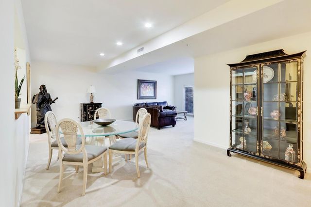 620 Homewood Avenue 405, Highland Park, IL 60035