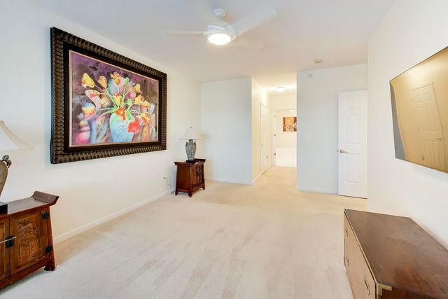 620 Homewood Avenue 405, Highland Park, IL 60035