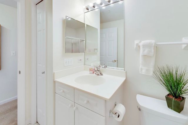 620 Homewood Avenue 405, Highland Park, IL 60035