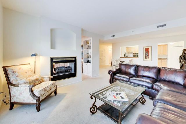 620 Homewood Avenue 405, Highland Park, IL 60035