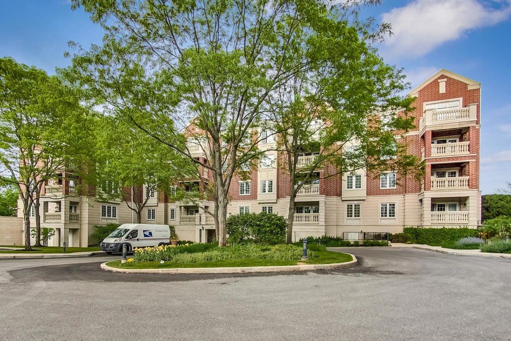 620 Homewood Avenue 405, Highland Park, IL 60035