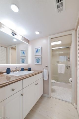 5 Bluebill Ave Apt 405, Naples, FL 34108