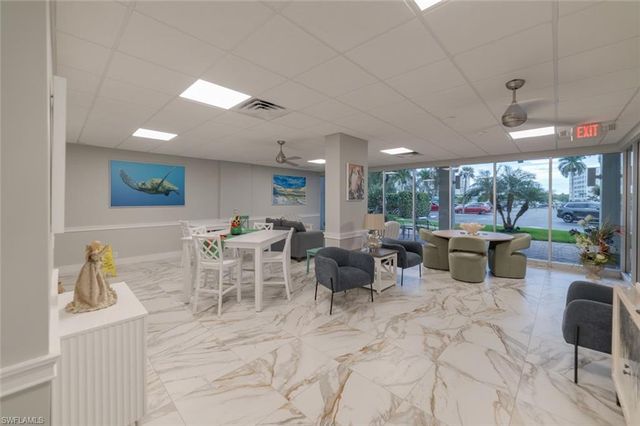 5 Bluebill Ave Apt 405, Naples, FL 34108