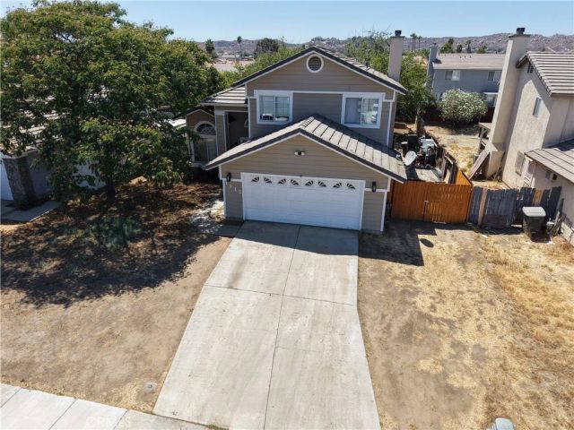 1312 Wrigley, Perris, CA 92571