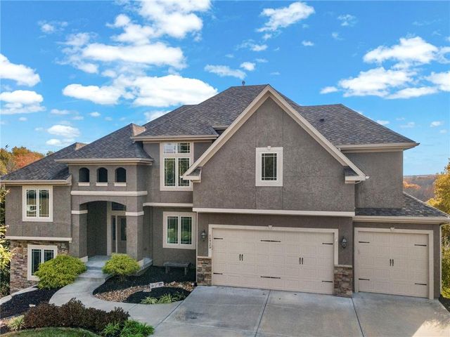 11729 S BARTH Road, Olathe, KS 66061