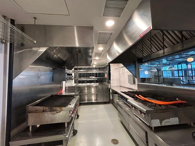 3310 N Elston Avenue, Chicago, IL 60618