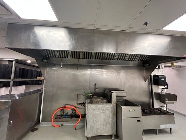 3310 N Elston Avenue, Chicago, IL 60618