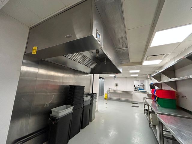 3310 N Elston Avenue, Chicago, IL 60618