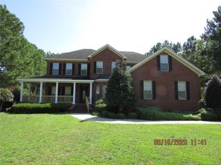 858 Three Wood Drive, Fayetteville, NC 28312