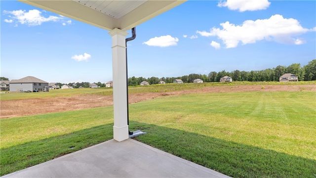 156 Kennelsman Drive, Griffin, GA 30224