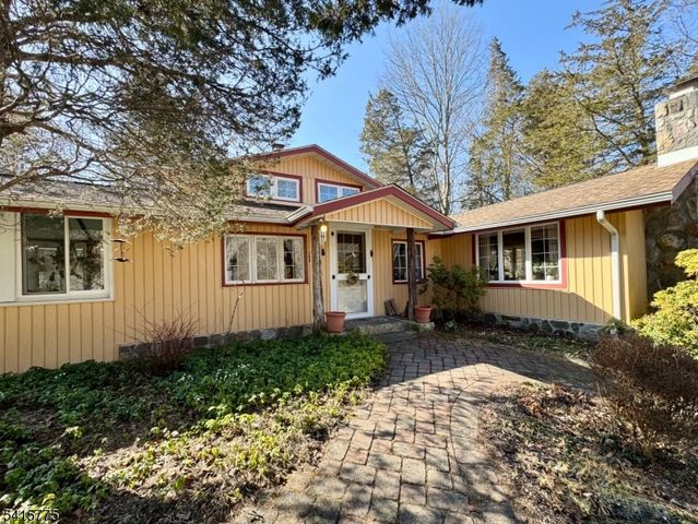 72 Cedar Lake Rd, Blairstown Twp., NJ 07825