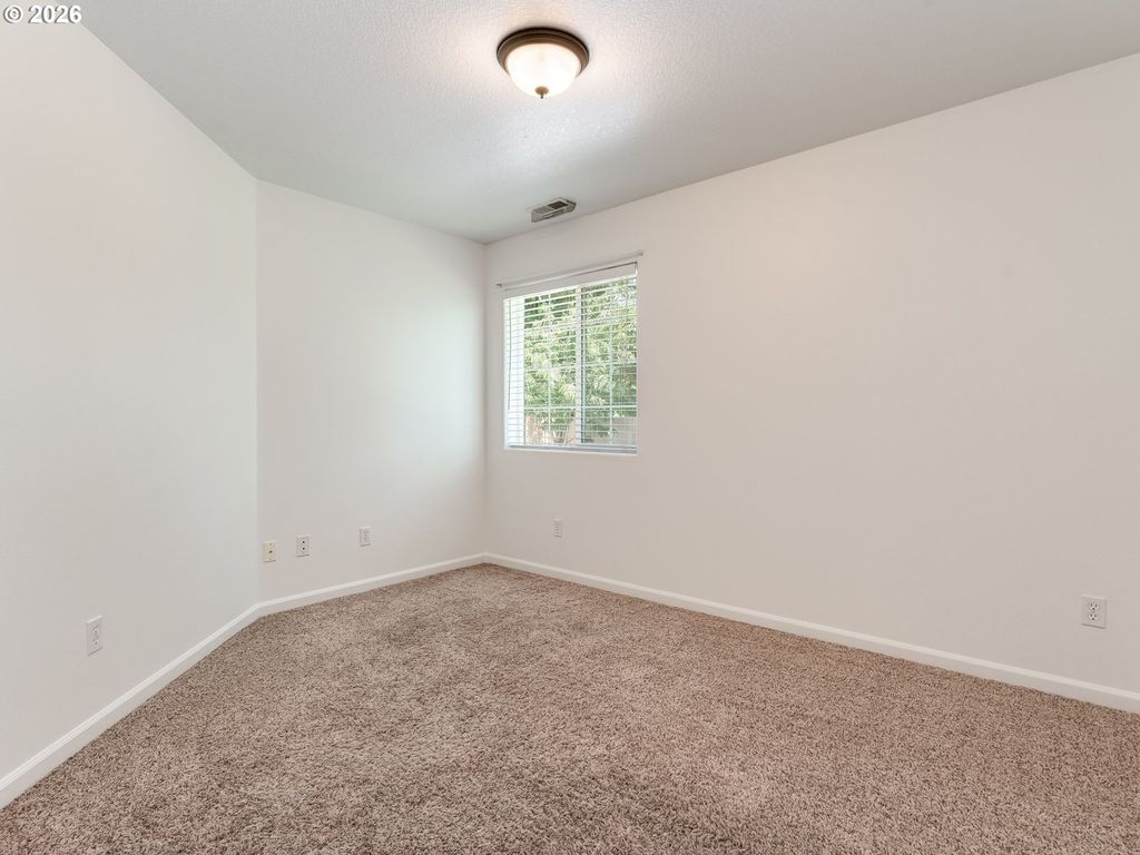 Image 27 of property listing at 462 Sw KAUER Dr, Mc Minnville, OR 97128