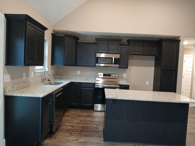 2101 Red Barn Road, Christiana, TN 37037