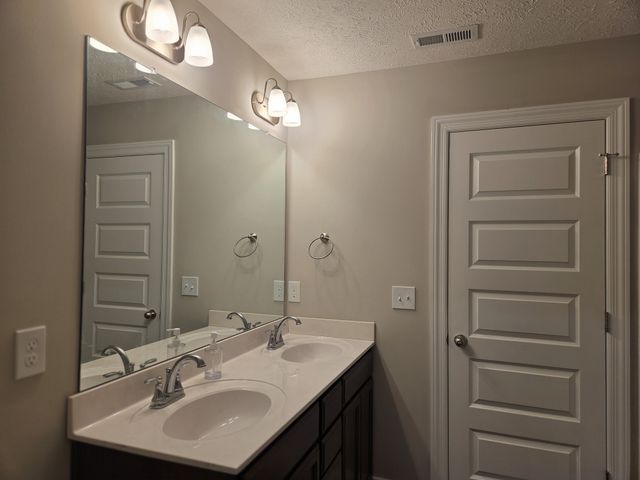 2101 Red Barn Road, Christiana, TN 37037