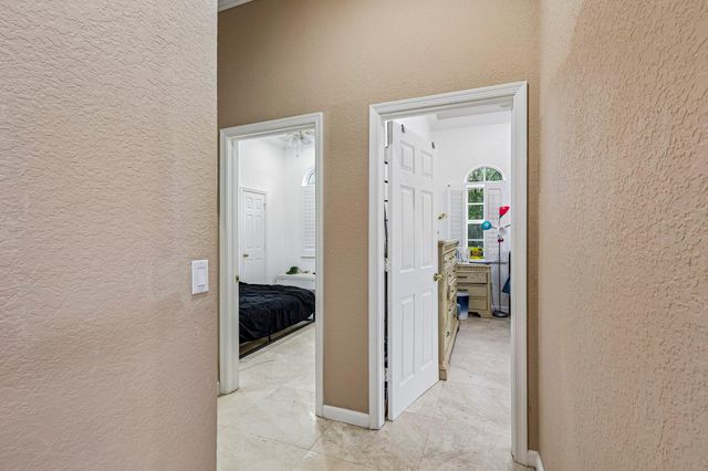 6911 NW 84TH Avenue, Parkland, FL 33067