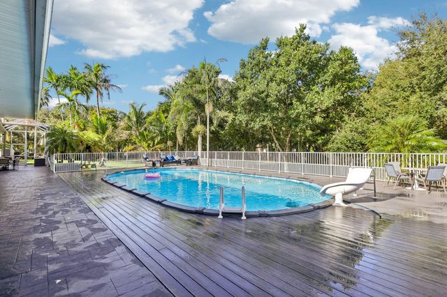 6911 NW 84TH Avenue, Parkland, FL 33067