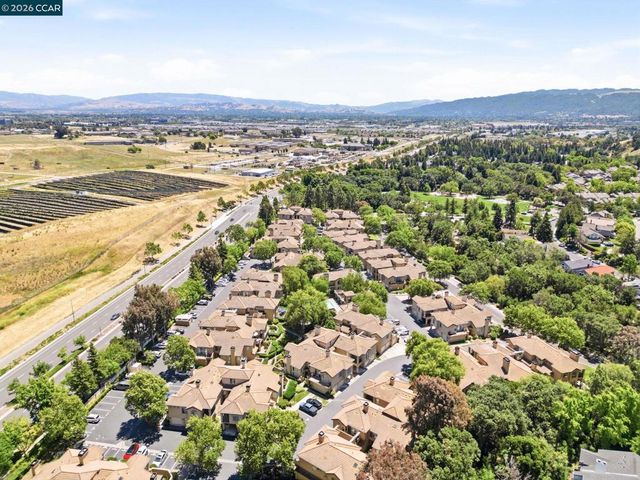 7781 Chantilly Dr, Dublin, CA 94568