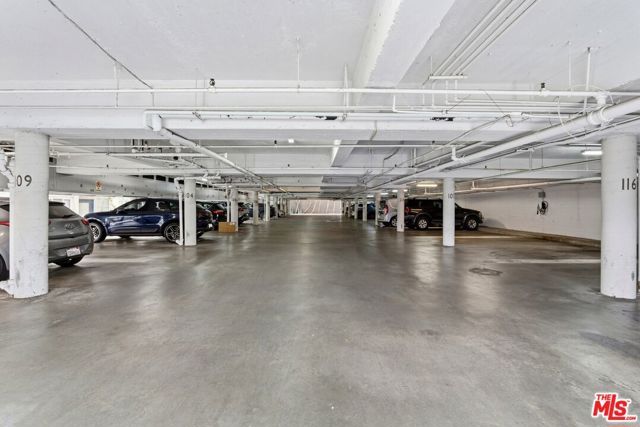 1233 N Laurel Avenue 109, West Hollywood, CA 90046
