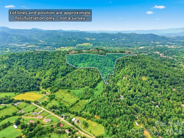 999 Perrion Avenue 18, Weaverville, NC 28787