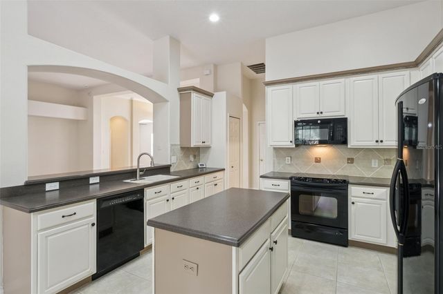 597 SAND WEDGE LOOP, Apopka, FL 32712