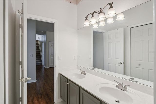 597 SAND WEDGE LOOP, Apopka, FL 32712