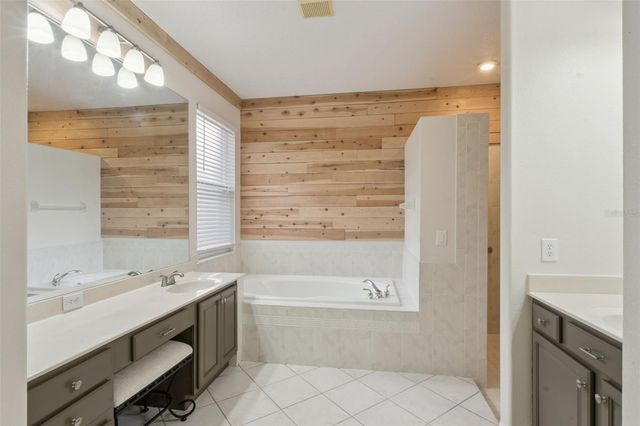 597 SAND WEDGE LOOP, Apopka, FL 32712