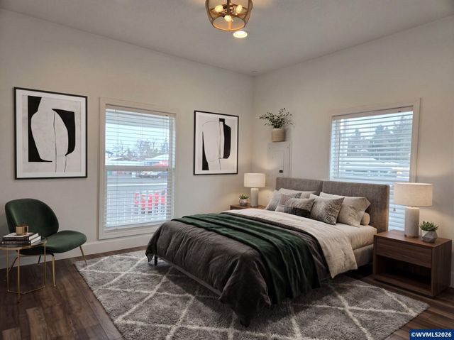 302 Jersey St, Silverton, OR 97381