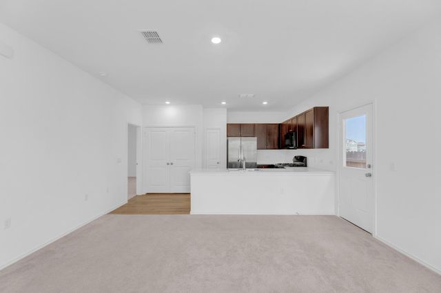 2812 Dezmond Diamond CT, Pflugerville, TX 78660