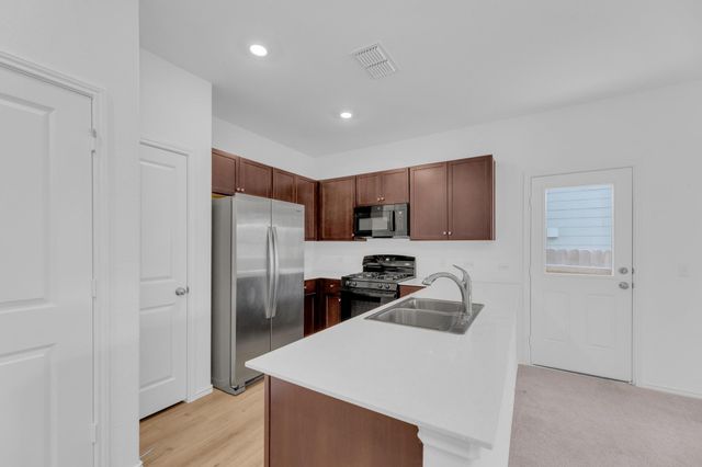 2812 Dezmond Diamond CT, Pflugerville, TX 78660
