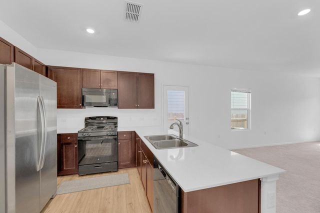 2812 Dezmond Diamond CT, Pflugerville, TX 78660