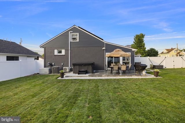519 MEADE AVE, Hanover, PA 17331