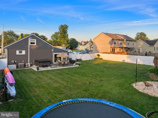 519 MEADE AVE, Hanover, PA 17331