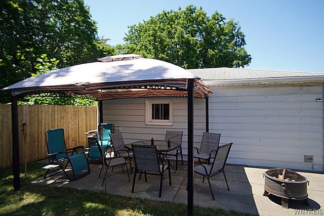 37 Burke Drive, Lackawanna, NY 14218