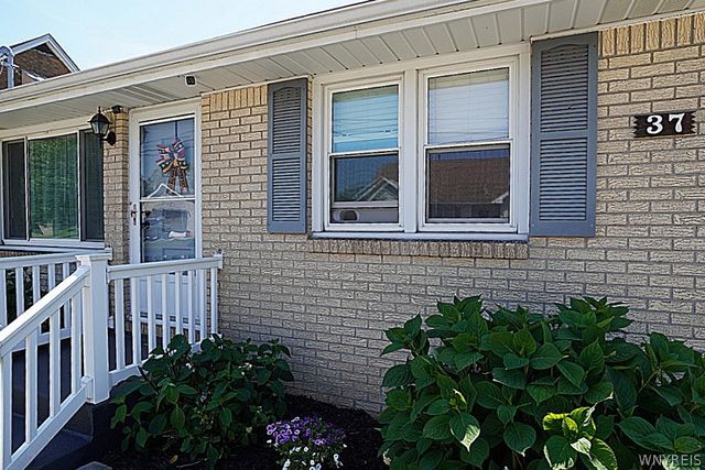 37 Burke Drive, Lackawanna, NY 14218