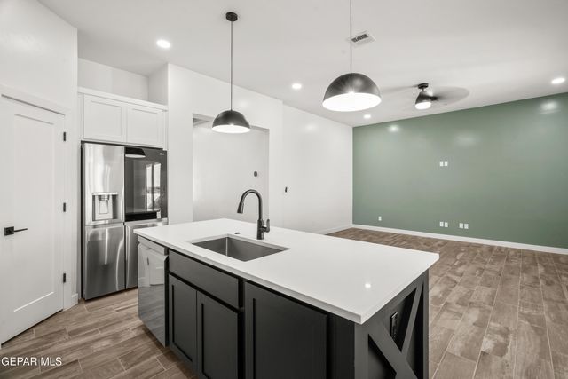 729 Paseo Astuto Place, Horizon City, TX 79928