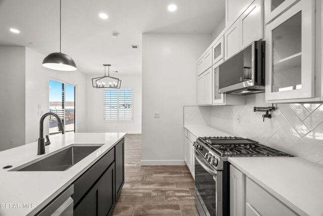 729 Paseo Astuto Place, Horizon City, TX 79928